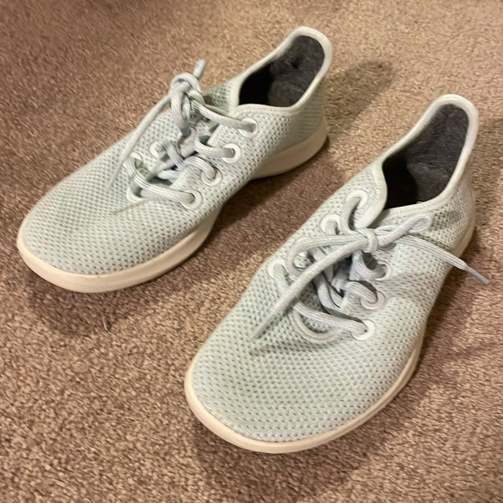 Allbirds Tree Runners Light Blue Women’s Size 7